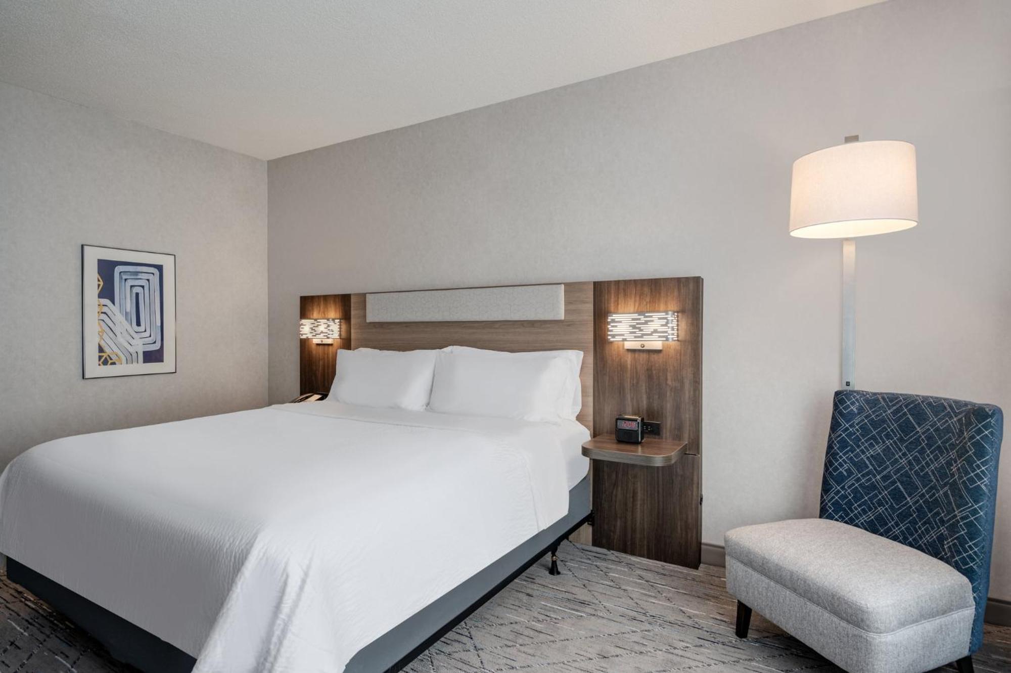 Holiday Inn Express & Suites Wadsworth By Ihg Exterior photo